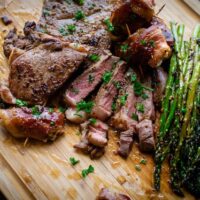 Cooking steak in oven with foil