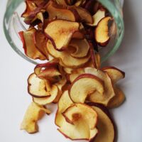 Dehydrating apples in oven